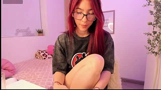 Онлайн чат XXX SarahLee__