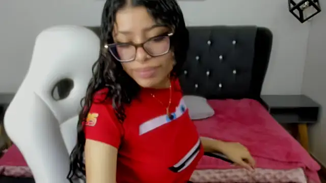 Issaa_Tyler Chat XXX in diretta