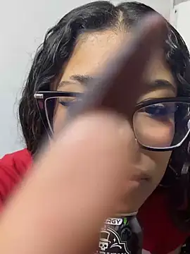 Chat +18 de Issaa_Tyler ao vivo