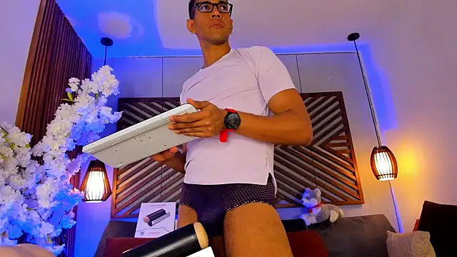 JacobDraven's Live XXX Chat