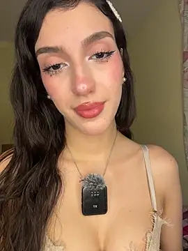 دردشة Emily-hottson الجنسية المباشرة