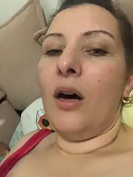 HelennaWorutn Adlı Modelin Canlı XXX Sohbeti