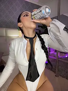 Celeste_Amber 现场XXX聊天