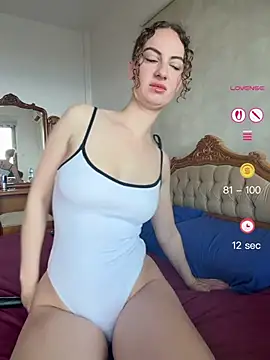 CurlyChloe Chat XXX live