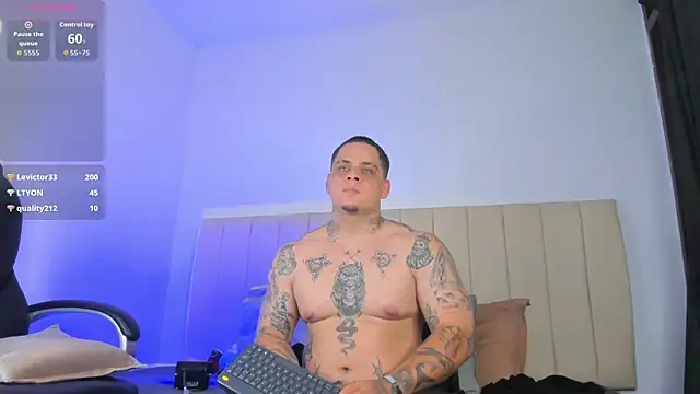 denis_munera Show Webcam