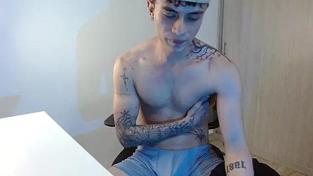 Pokazy przed kamerką – jaico_santos