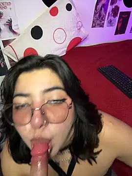 צ'אט XXX בשידור חי של Roxyysex