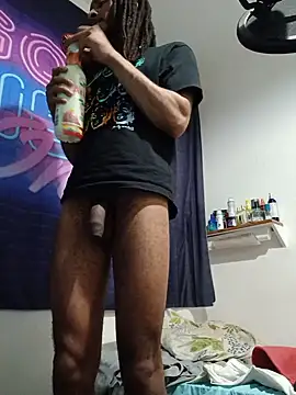 Mikaaa97 webkamerás műsora
