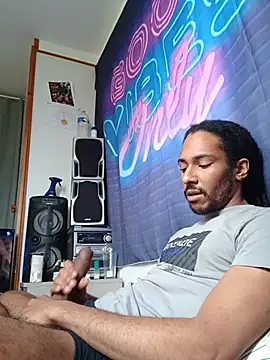 ع رض كام Mikaaa97