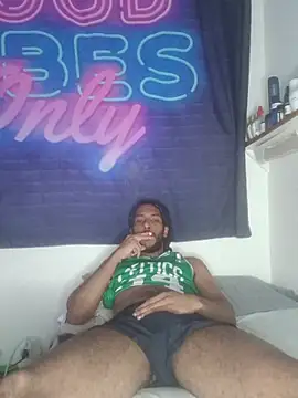 Show de Mikaaa97 na webcam