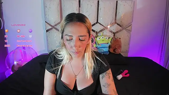 Amanda_klaire 即時 XXX 聊天