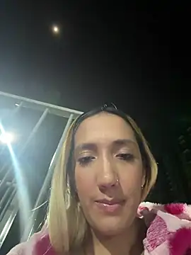 دردشة Amanda_klaire الجنسية المباشرة