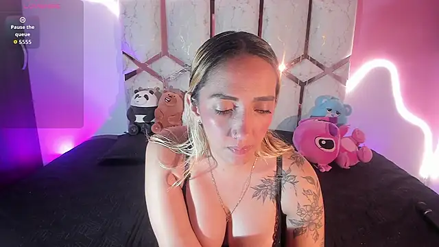 دردشة Amanda_klaire الجنسية المباشرة