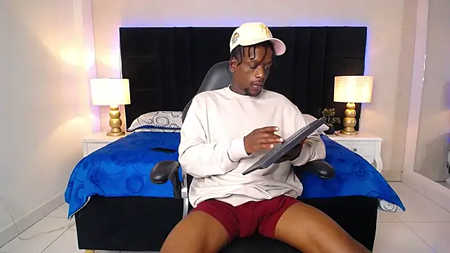 SkylerBigxxx Webcamshow