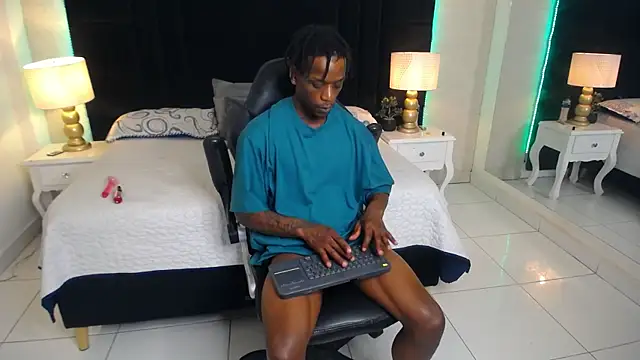 SkylerBigxxx webkamerás műsora