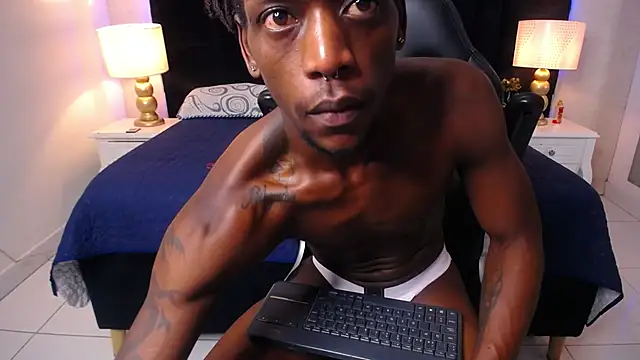SkylerBigxxx 网络视讯表演