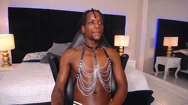SkylerBigxxx webkamerás műsora