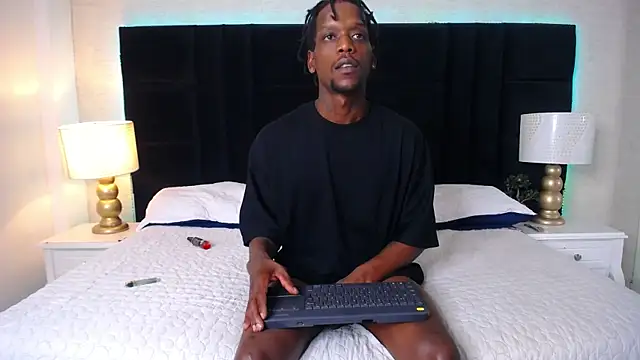 SkylerBigxxx Pertunjukan Webcam