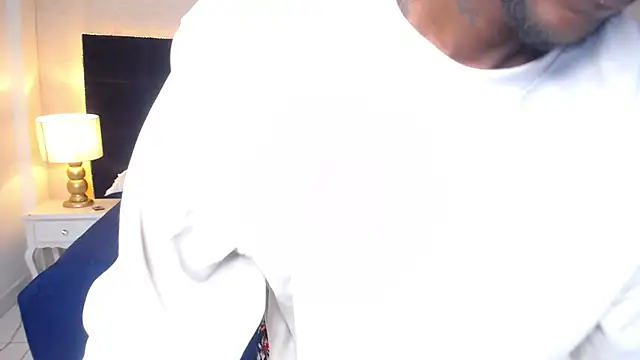 SkylerBigxxx 在線直播表演
