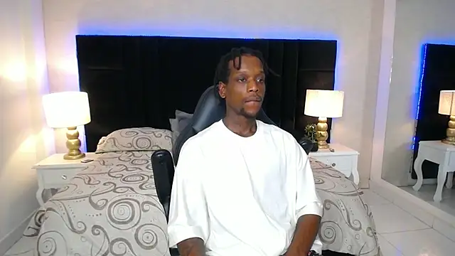 SkylerBigxxx Pertunjukan Webcam