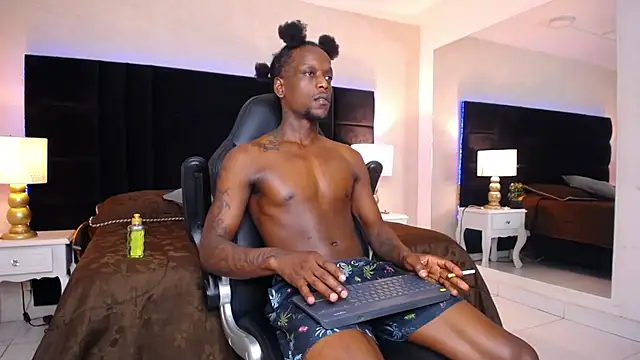 SkylerBigxxx Pertunjukan Webcam