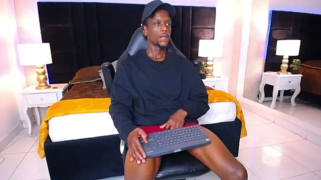 SkylerBigxxx 网络视讯表演