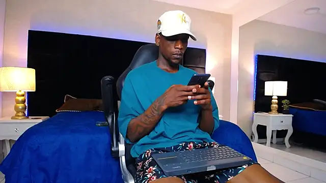 Webkamerová show SkylerBigxxx