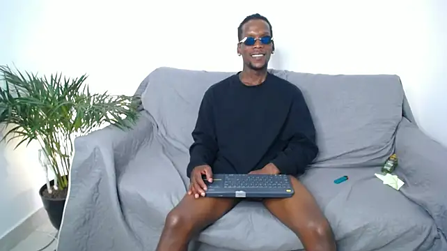 SkylerBigxxx 网络视讯表演