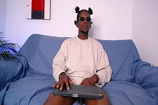 SkylerBigxxx Show in webcam