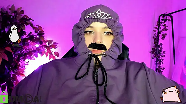 Pokazy przed kamerką – Mia_R0ss