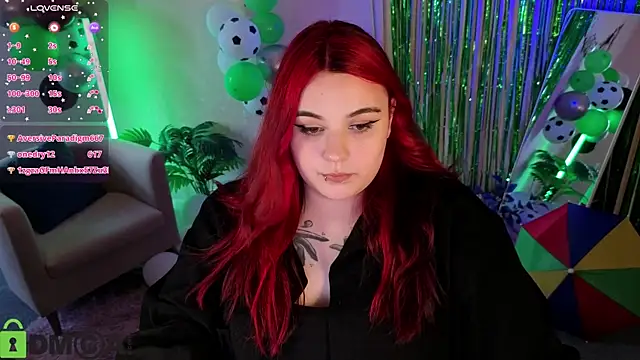 Mia_R0ss Show in webcam