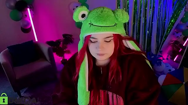 Mia_R0ss Adlı Modelin Canlı XXX Sohbeti