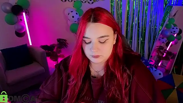 Mia_R0ss Chat XXX in diretta
