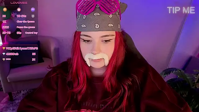 Mia_R0ss Chat XXX in diretta