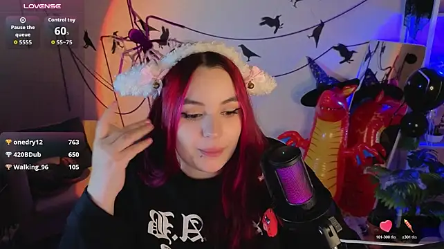 Mia_R0ss Pertunjukan Webcam