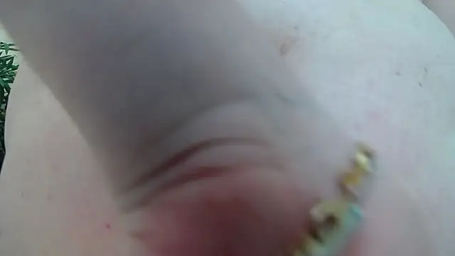 Show modela SaraElise na web-kameri