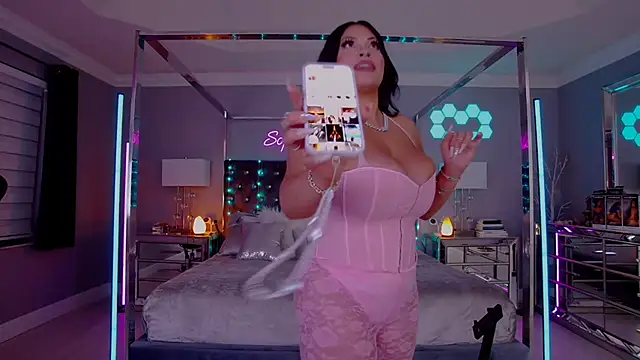 theofficialsophiasanchez Adlı Modelin Canlı XXX Sohbeti
