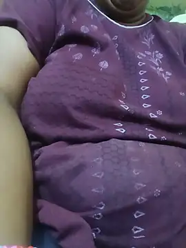 Hot_Desi_Milf 网络视讯表演