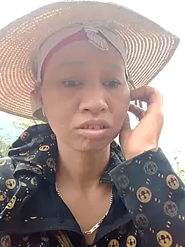 Show modela donna-bae na web-kameri