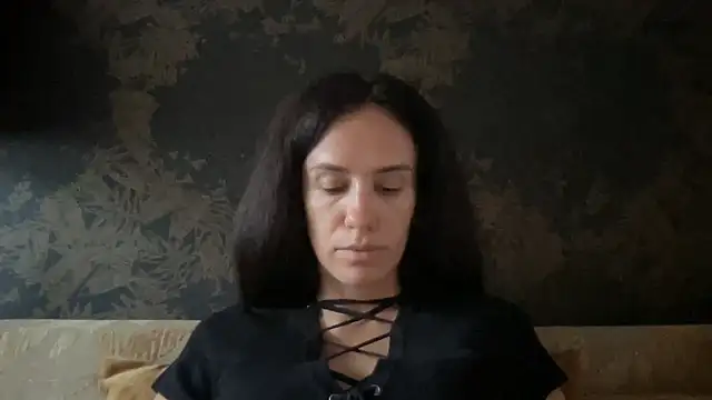 Omelvia webcam show