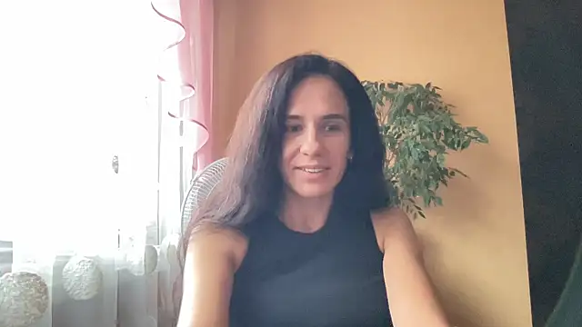 Omelvia Show in webcam
