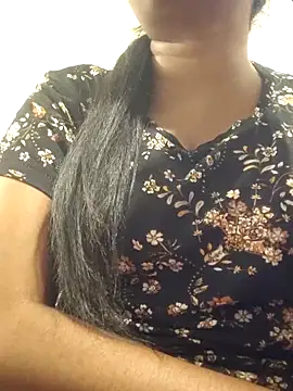 Tamil_Hot_Ammukutty Live XXX Chat