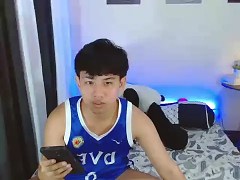 charliebighead Show Webcam