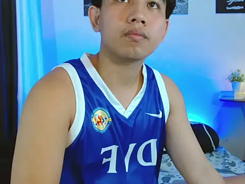 charliebighead 在線直播表演