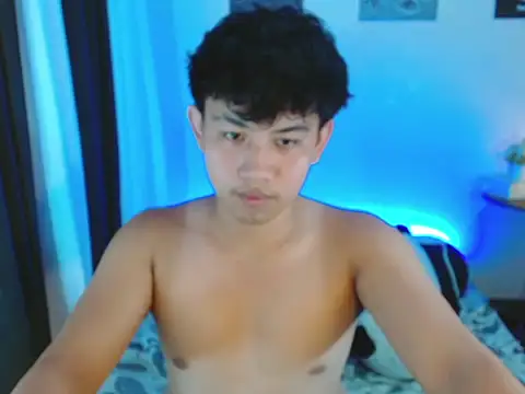 charliebighead 网络视讯表演