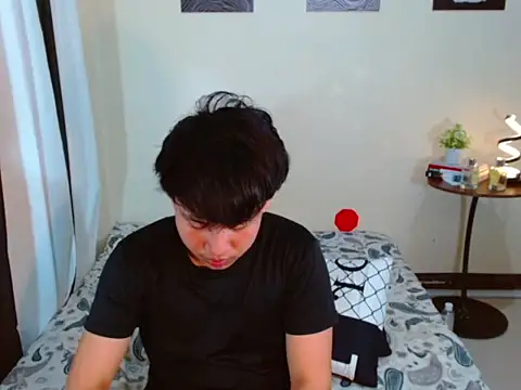charliebighead 网络视讯表演