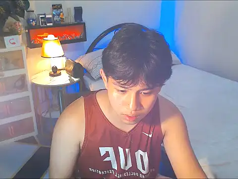 charliebighead 网络视讯表演