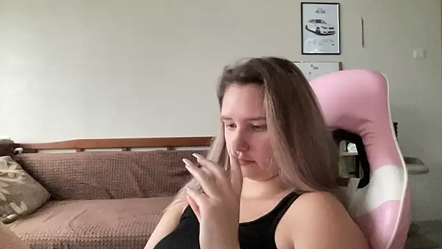 Show modela Venirahh na web-kameri