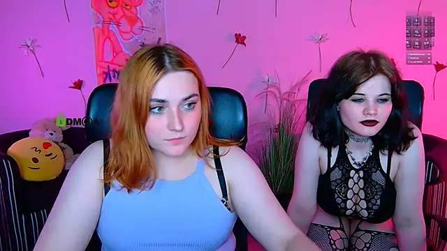 Show modela casey_meow_ na web-kameri