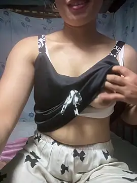 Qinjid002 Show Webcam
